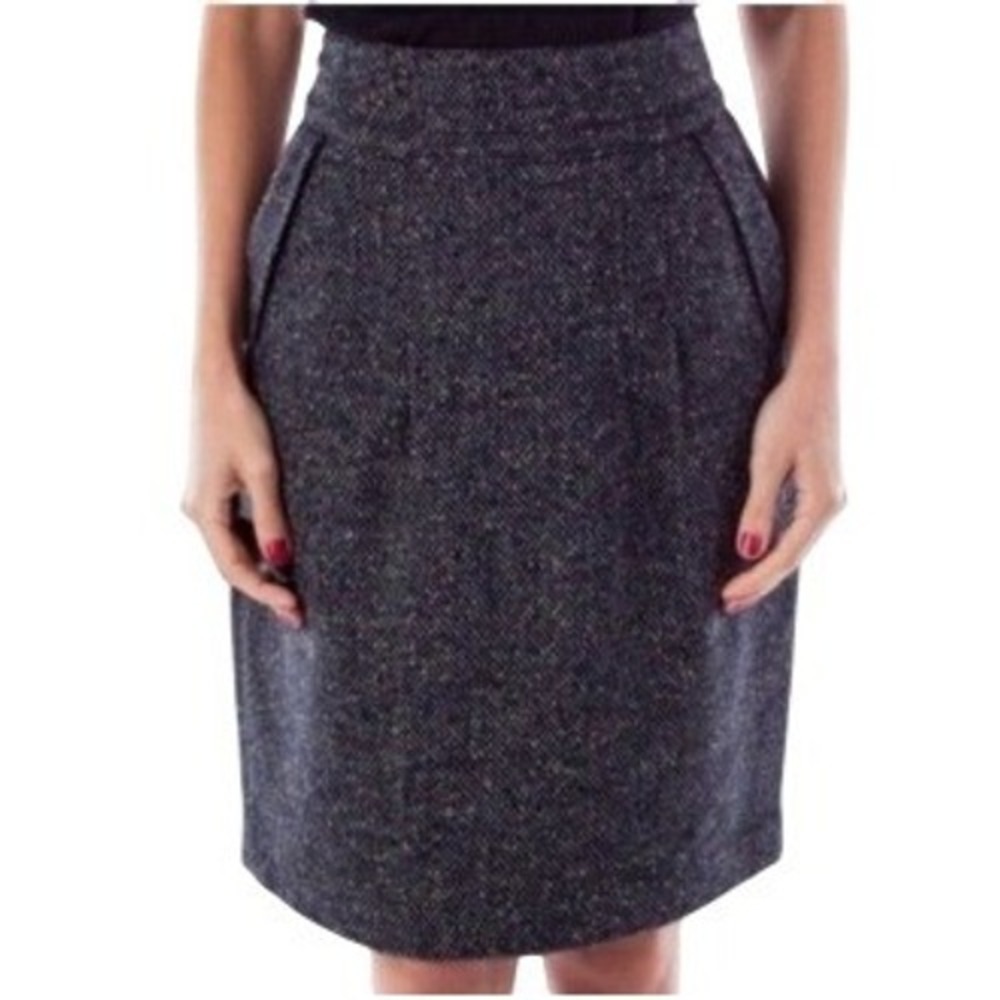 Cabi Gray Tweed Wool Pencil Skirt has Pockets Size 10 Lined